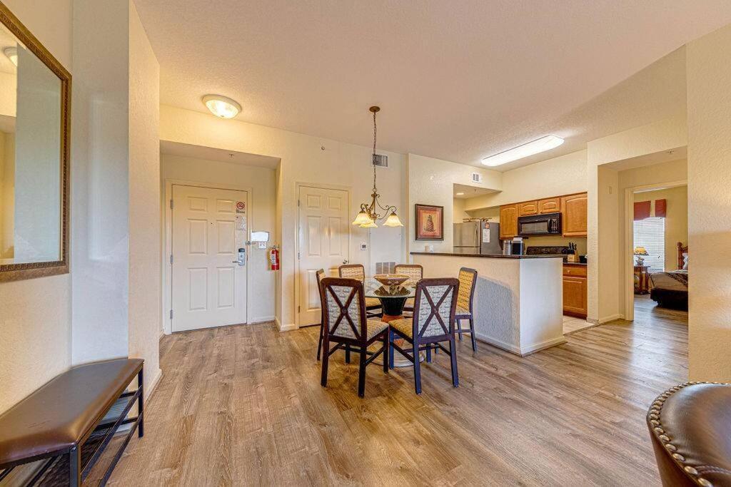 Exquisite 3 Bdr Minutes To Apartamento Orlando