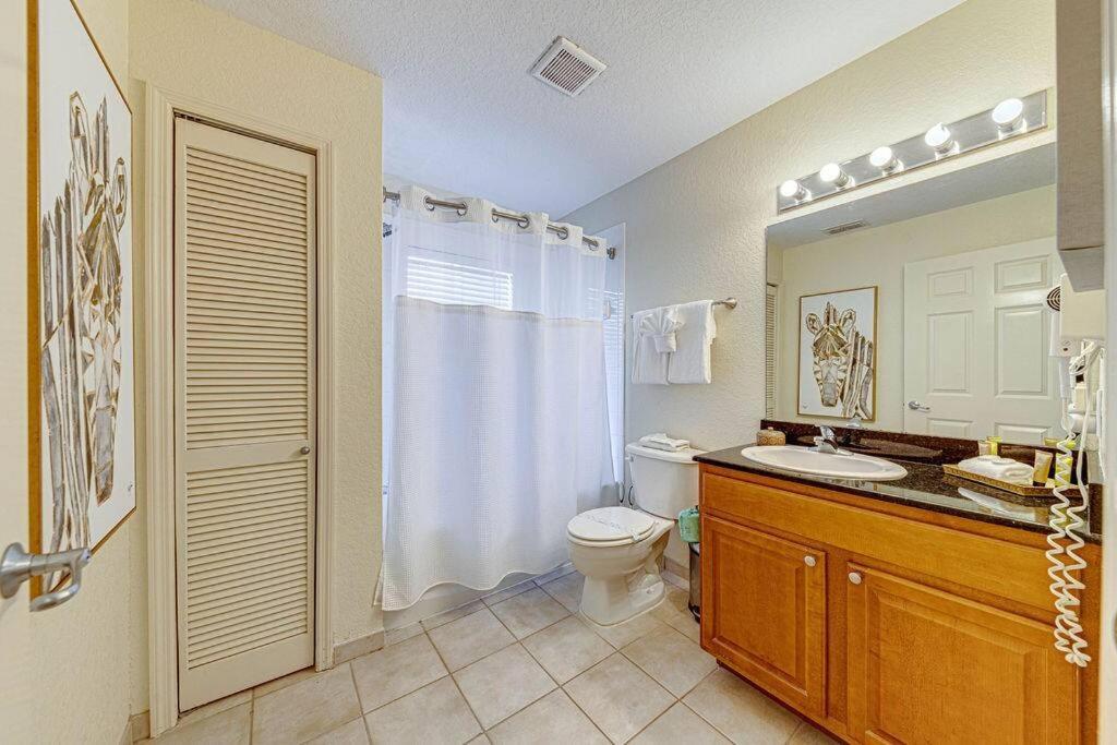 Apartment Exquisite 3 Bdr Minutes To *
